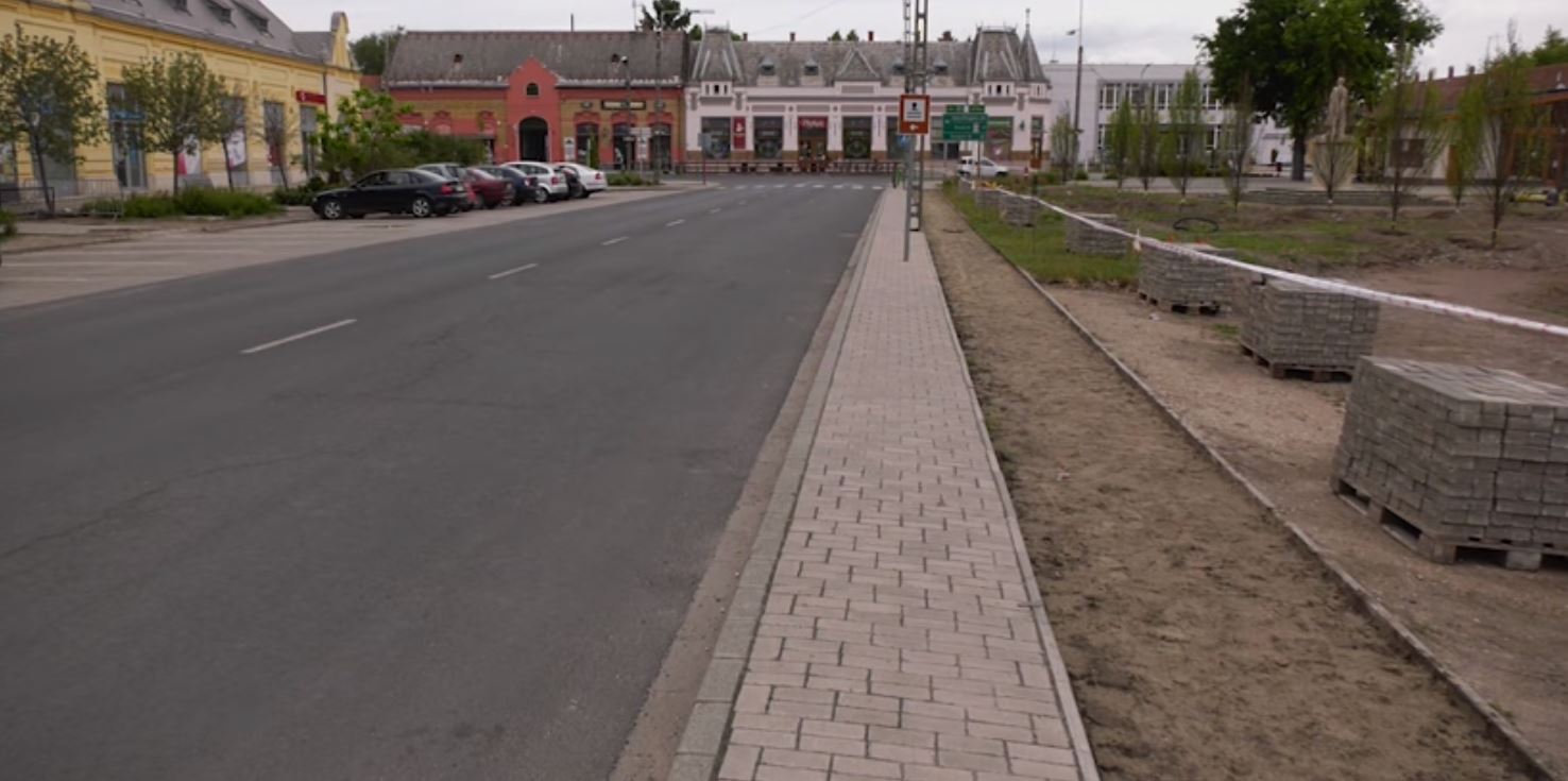 Elkezdődött a buszöblök kialakítása