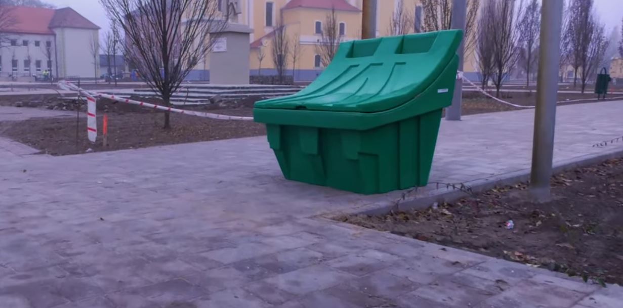 Síkosítás mentesítésére szolgáló tároló edényzeteket alkalmaznak Kiskunmajsán